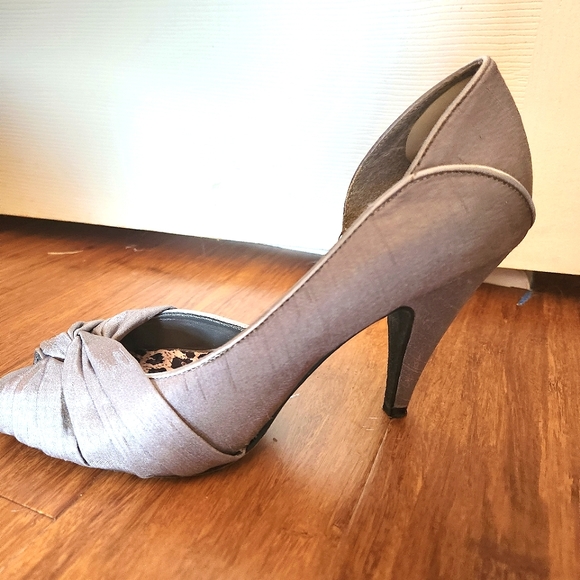 Rocket Dog Gray 4" Peep-Toe High Heels - Picture 4 of 7